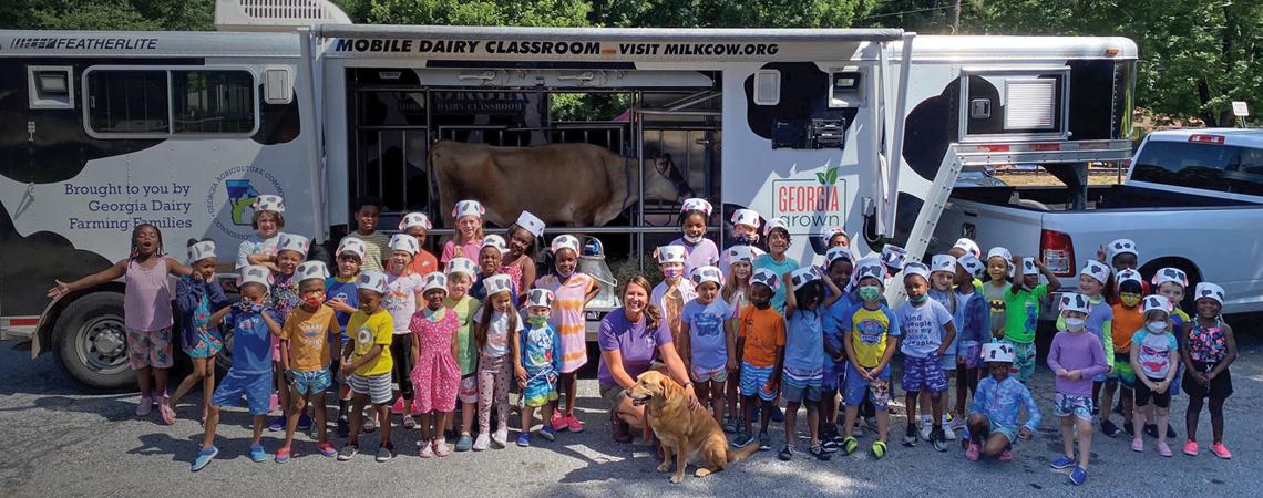 Georgia students visit the mobile dairy classroom